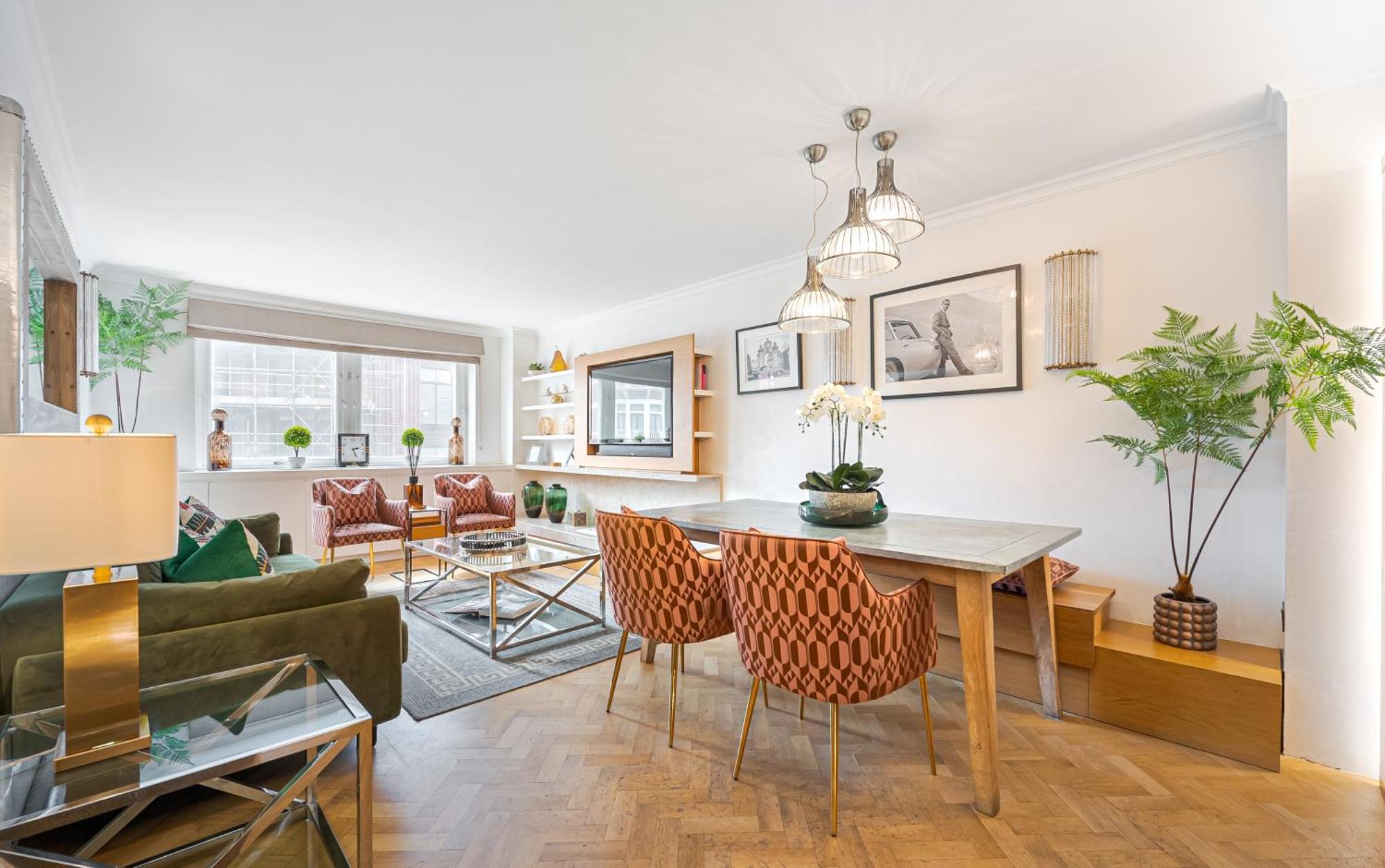 Modern Knightsbridge Apartment With Balcony Overlooking Harrods Prime Location London Ngoại thất bức ảnh