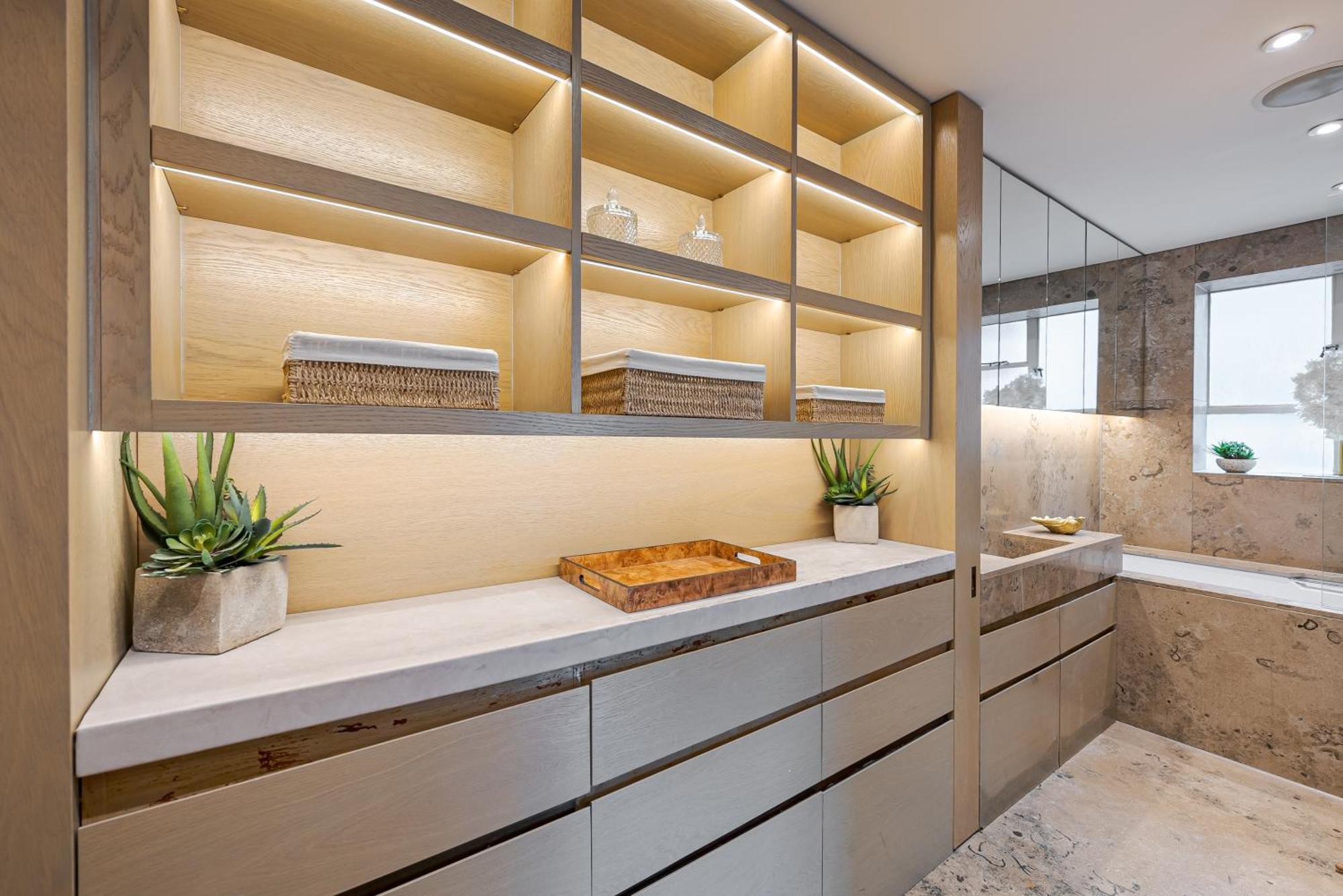 Modern Knightsbridge Apartment With Balcony Overlooking Harrods Prime Location London Ngoại thất bức ảnh